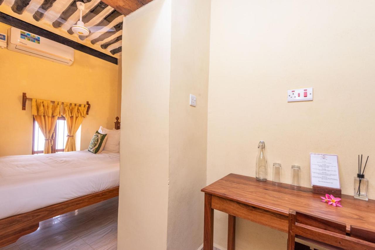 The 189 Gizenga House, Zanzibar Bed & Breakfast Exterior photo